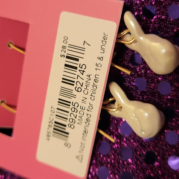 Betsey Johnson bunny 🐰 dangle BNWT - Picture 4 of 4